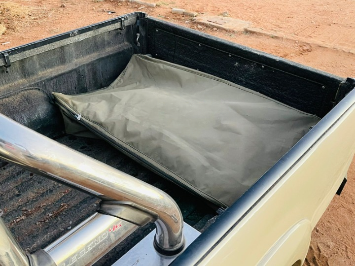 The Ultimate Bakkie Bag - insulated storage bag